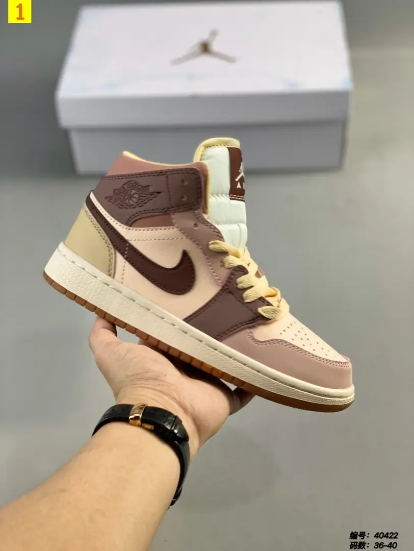 M973 Air Jordan 1  43.56$ gallery