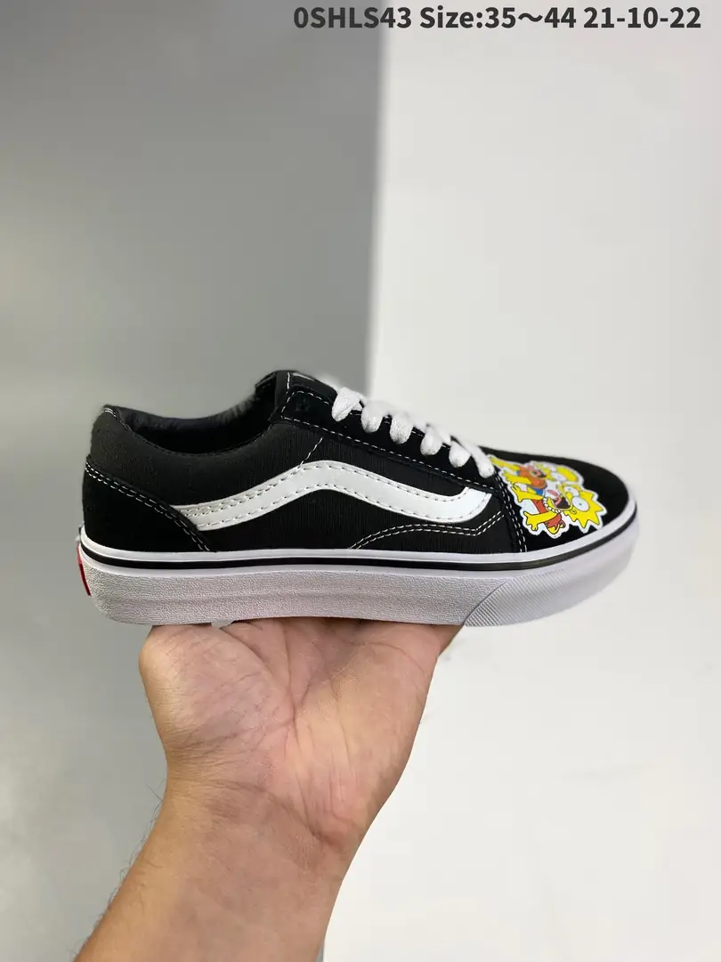 M977 Vans  $34.72 gallery