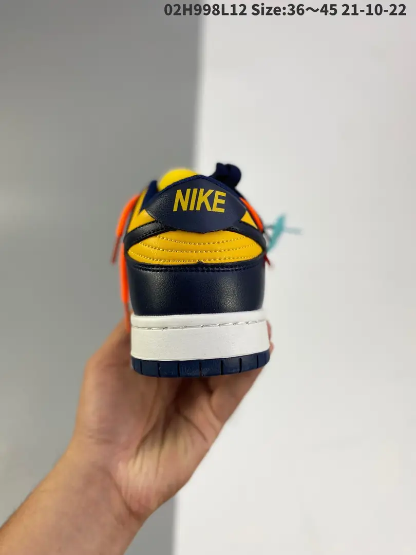 M979 SB Travis Scott SB DunkAJ  $46.94 gallery