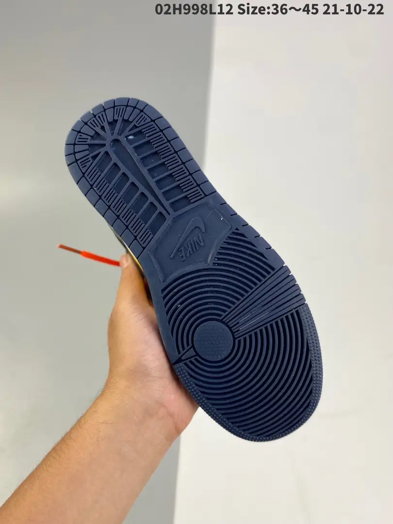 M979 SB Travis Scott SB DunkAJ  $46.94 gallery