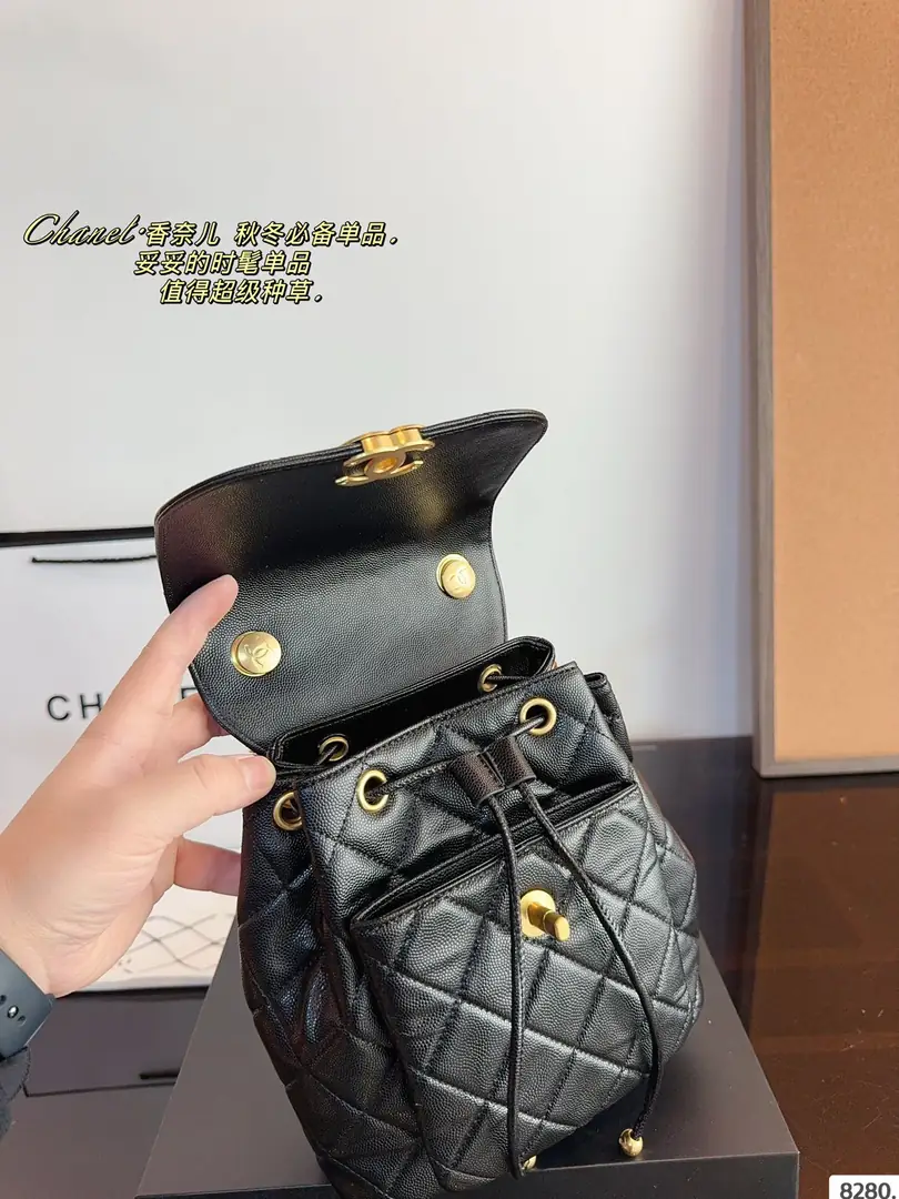 kng1331  89.99$  chanel gallery