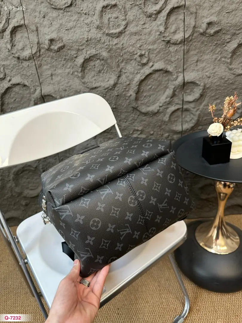 kng1336  lv  95.99$ gallery