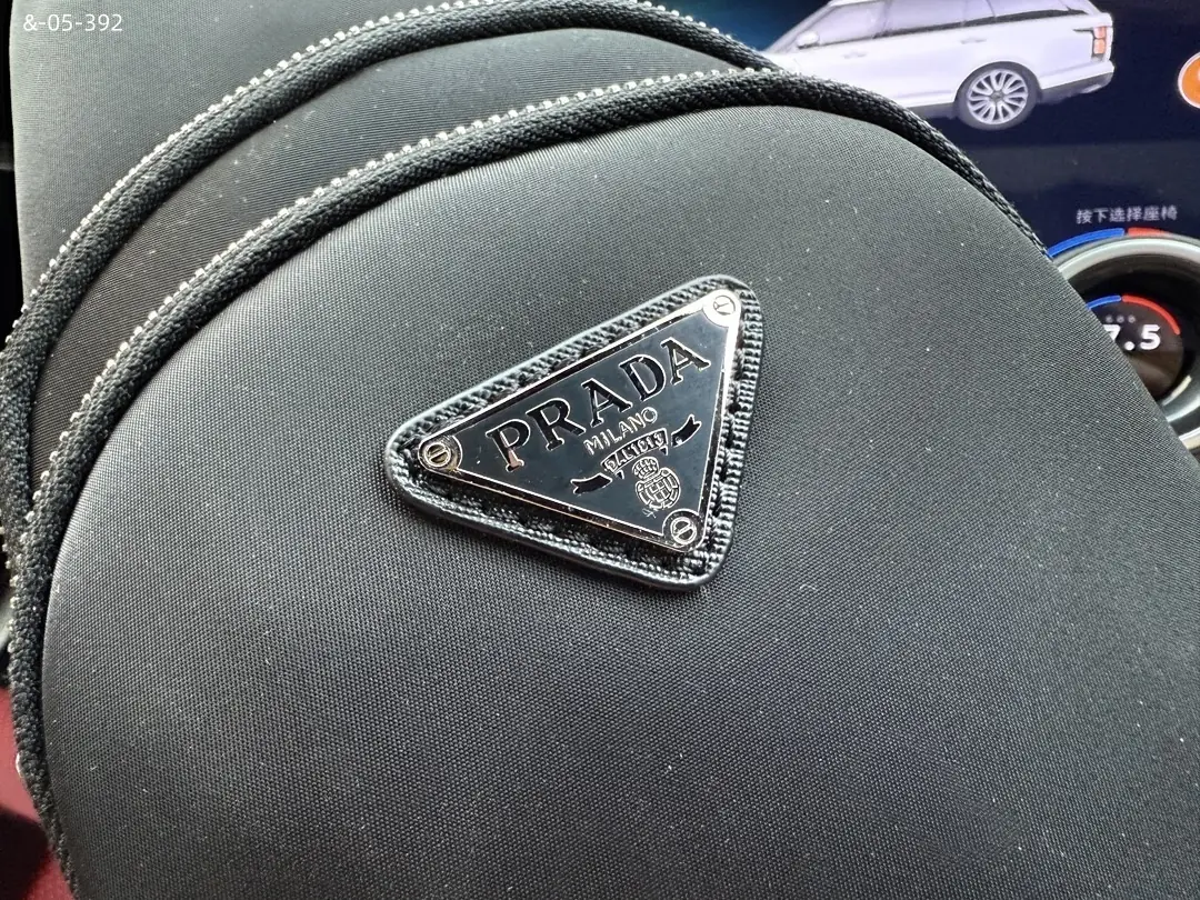 kng6016     prada  45$ gallery