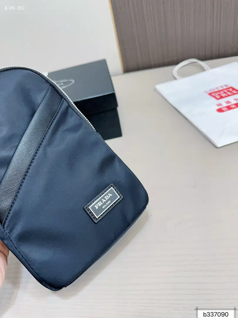 kng6017  prada  45$ gallery