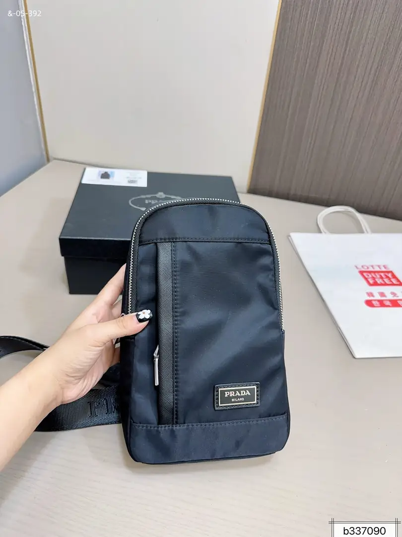 kng6017  prada  45$ gallery