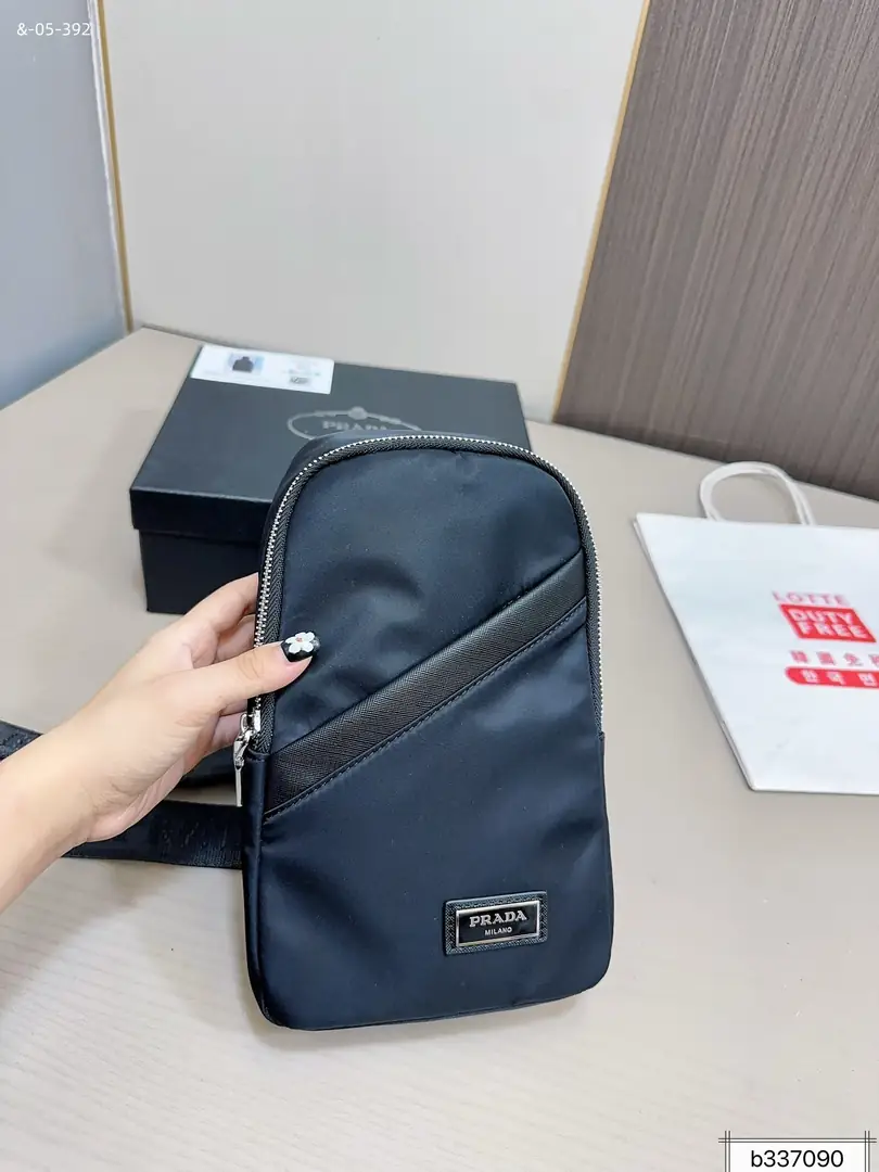 kng6017  prada  45$ gallery