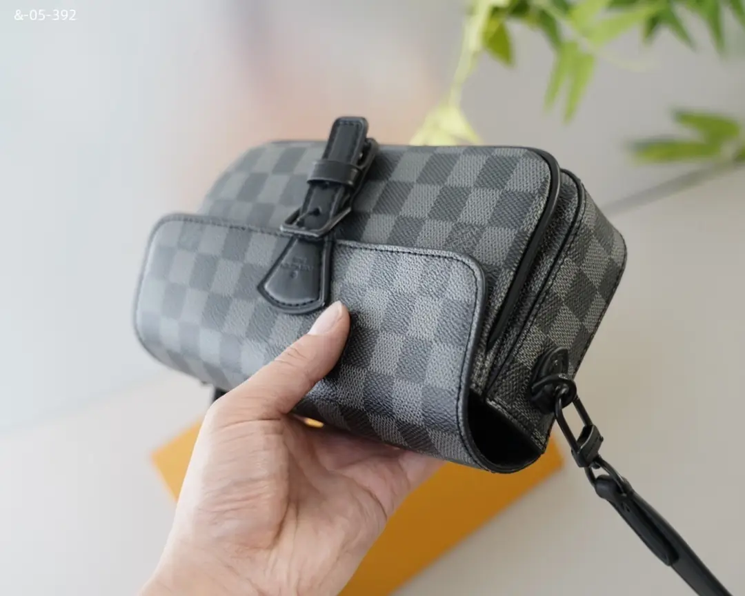 kng6026  lv  45$ gallery