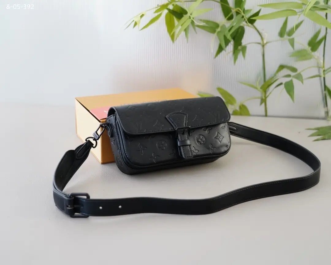 kng6026  lv  45$ gallery