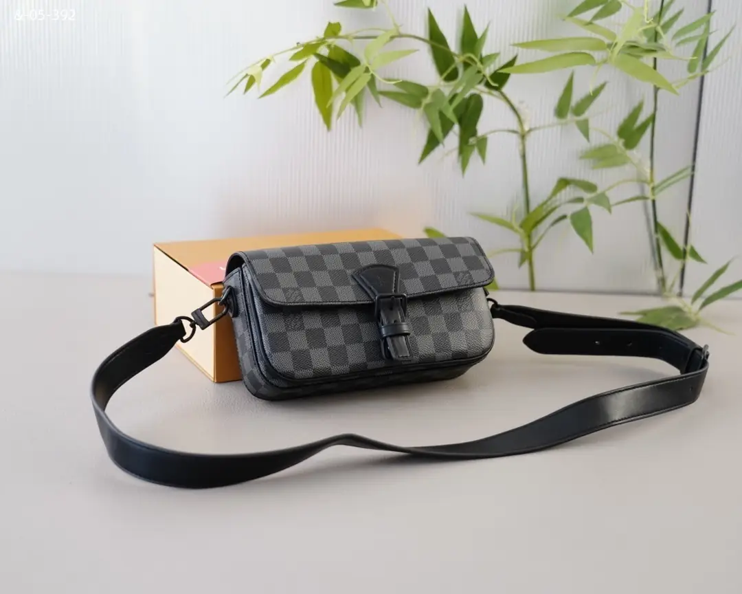 kng6026  lv  45$ gallery