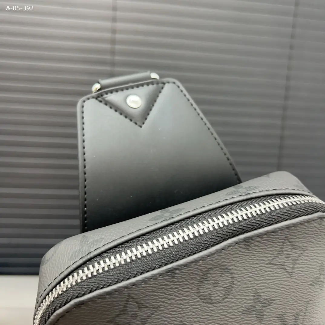 kng6028   lv  58 .99$ gallery