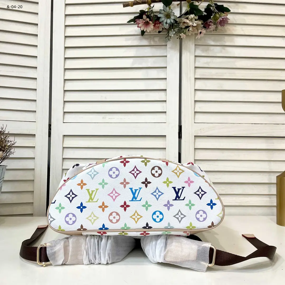 kng6033  99.99$    gucci gallery