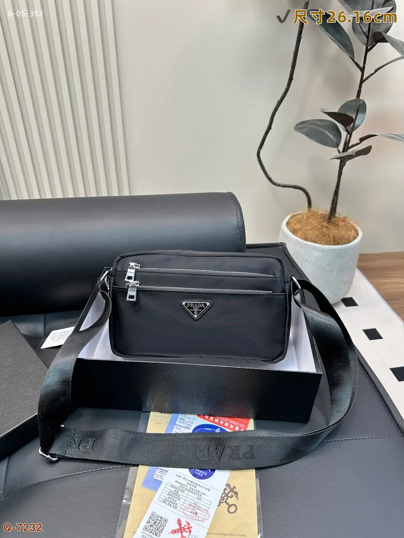 kng6035   VERSACE    55$ gallery