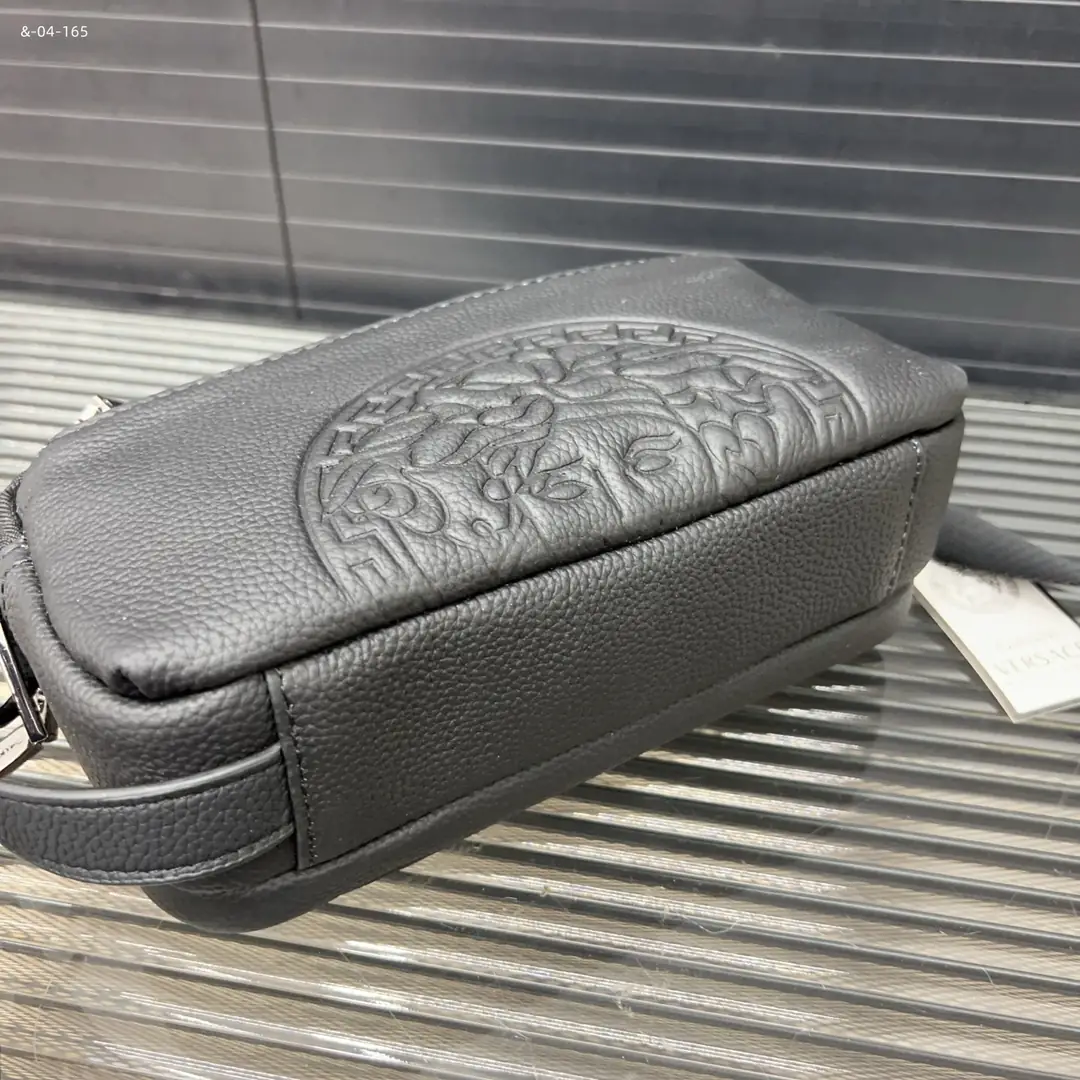 kng6037    VERSACE  55$ gallery