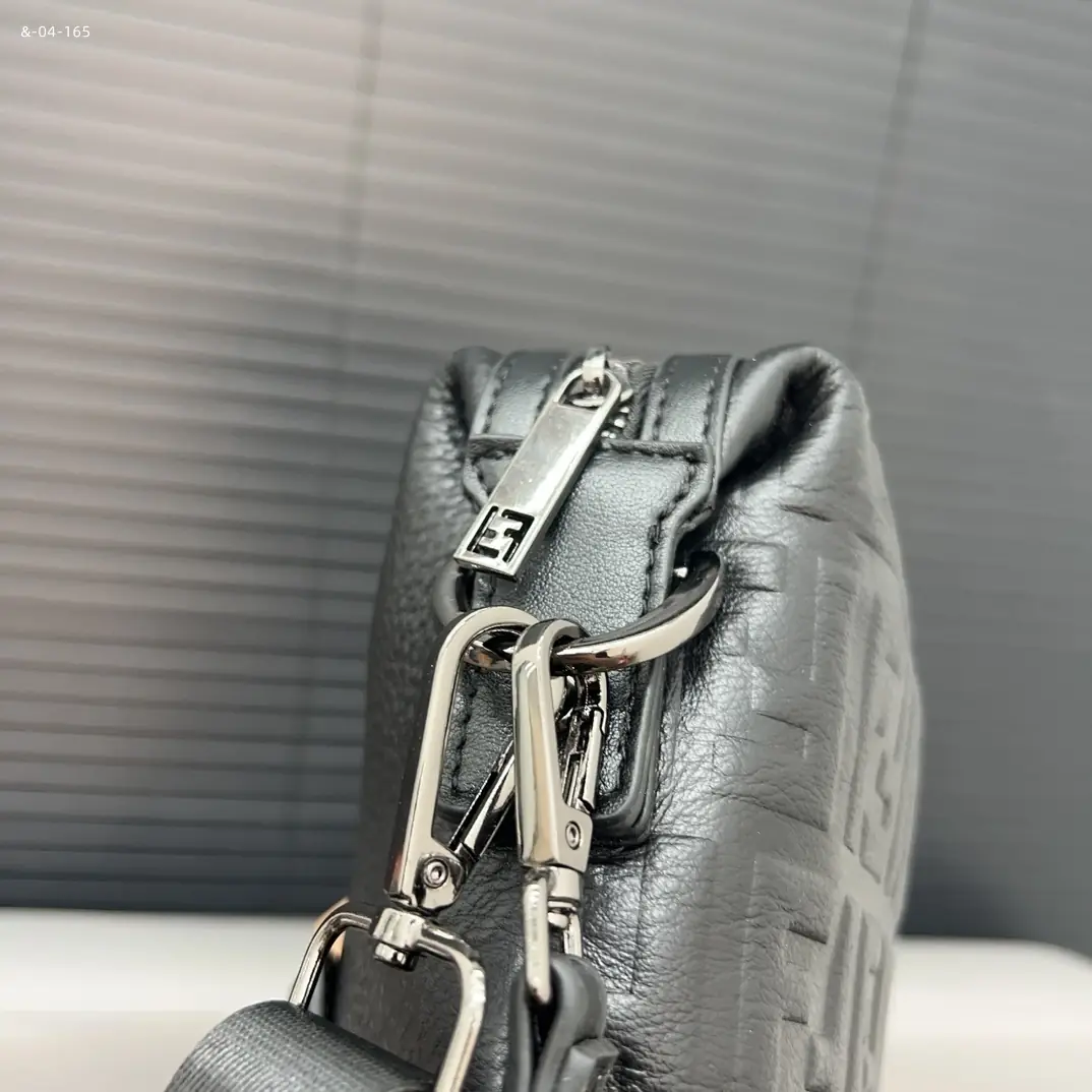 kng6038  55$  fendi gallery