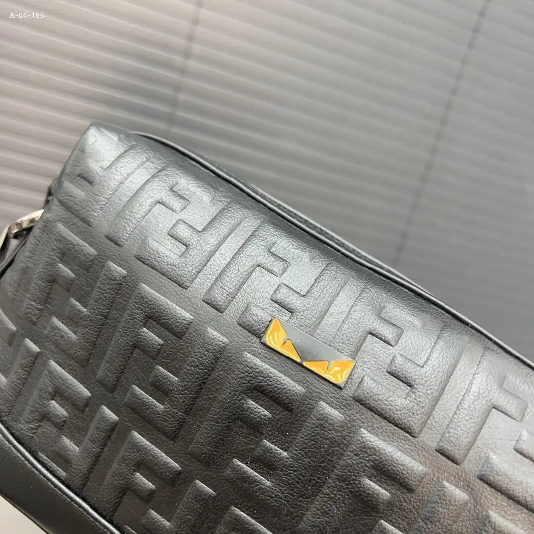 kng6038  55$  fendi gallery