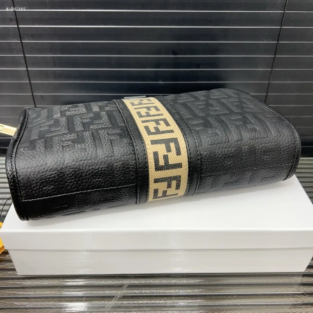 kng6039   56$   fendi gallery