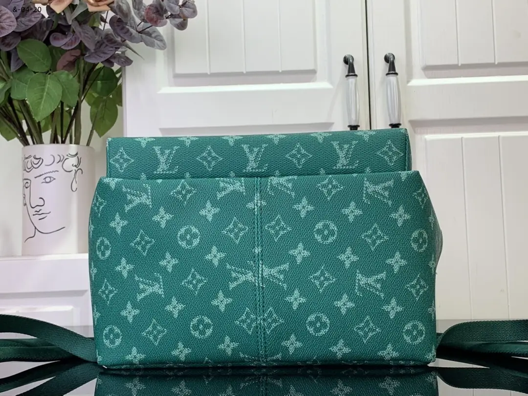 kng6044   lv  95.99$ gallery