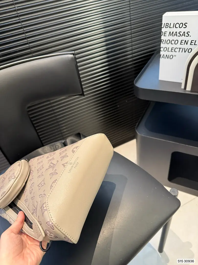 kng6049   lv  55$ gallery