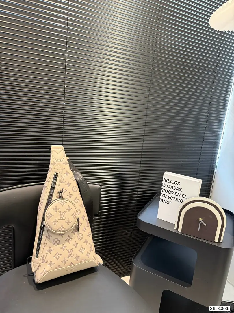 kng6049   lv  55$ gallery