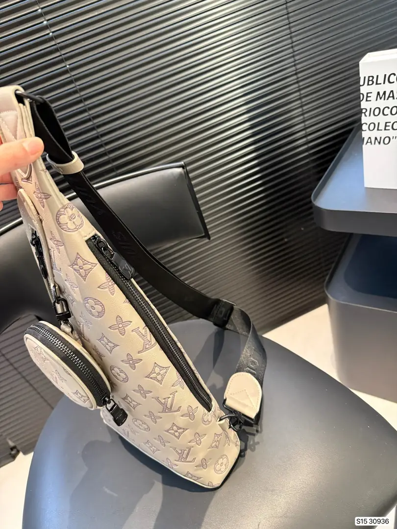 kng6049   lv  55$ gallery