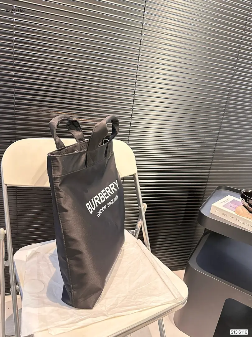 kng6054   Burberry   49.99$ gallery