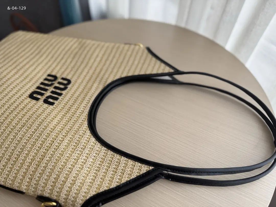 kng6055 miumiu   55$ gallery