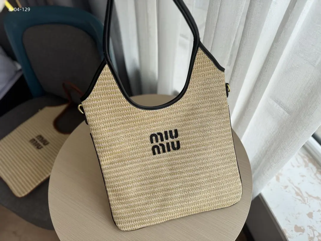 kng6055 miumiu   55$ gallery