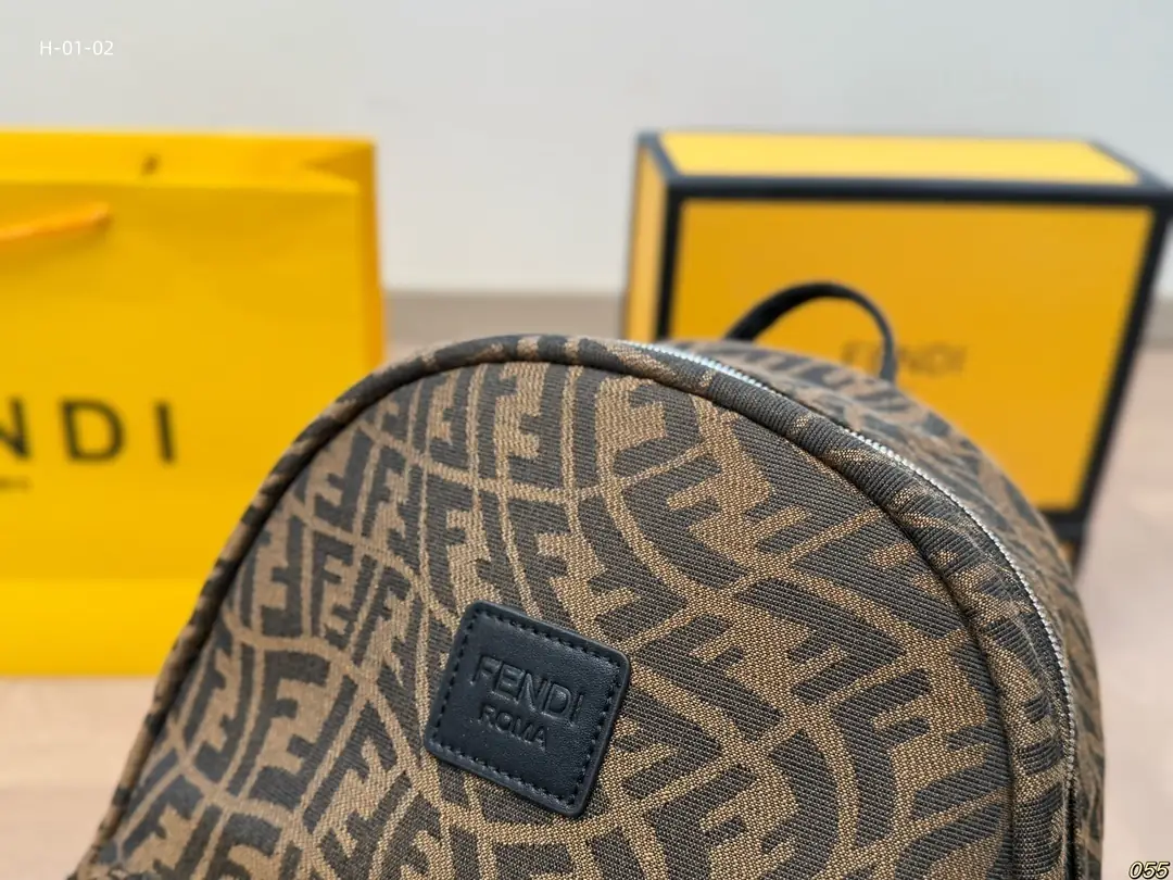 kng6060    fendi   85.99$ gallery