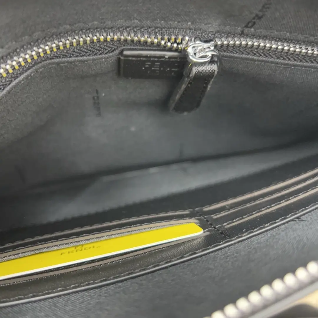 kng6063  fendi   45$ gallery