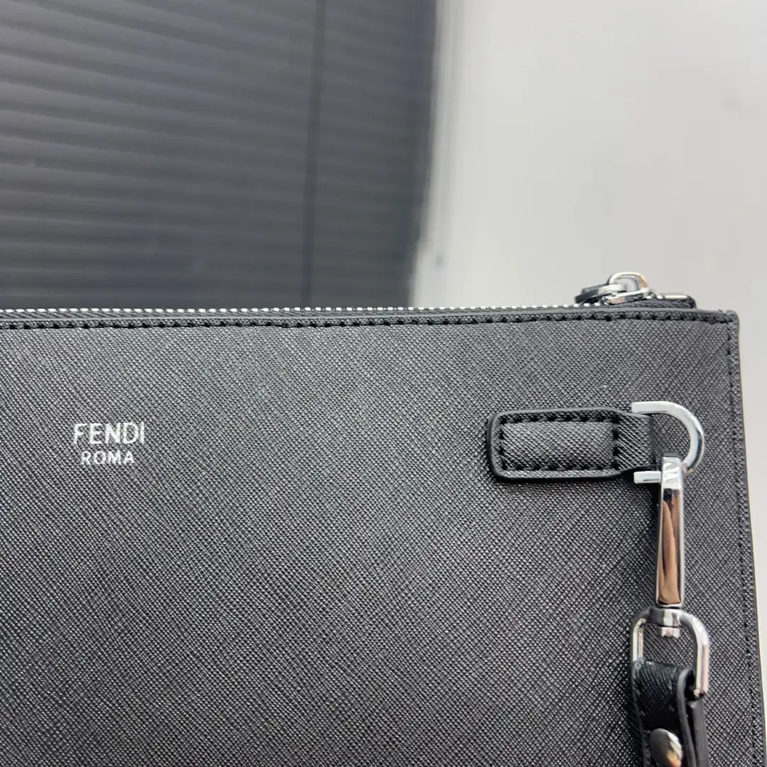 kng6063  fendi   45$ gallery