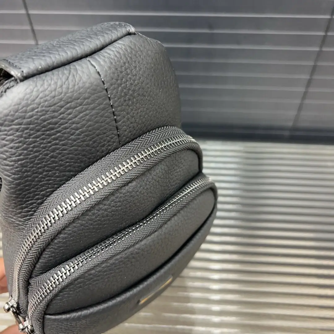 kng6067  fendi  45$ gallery