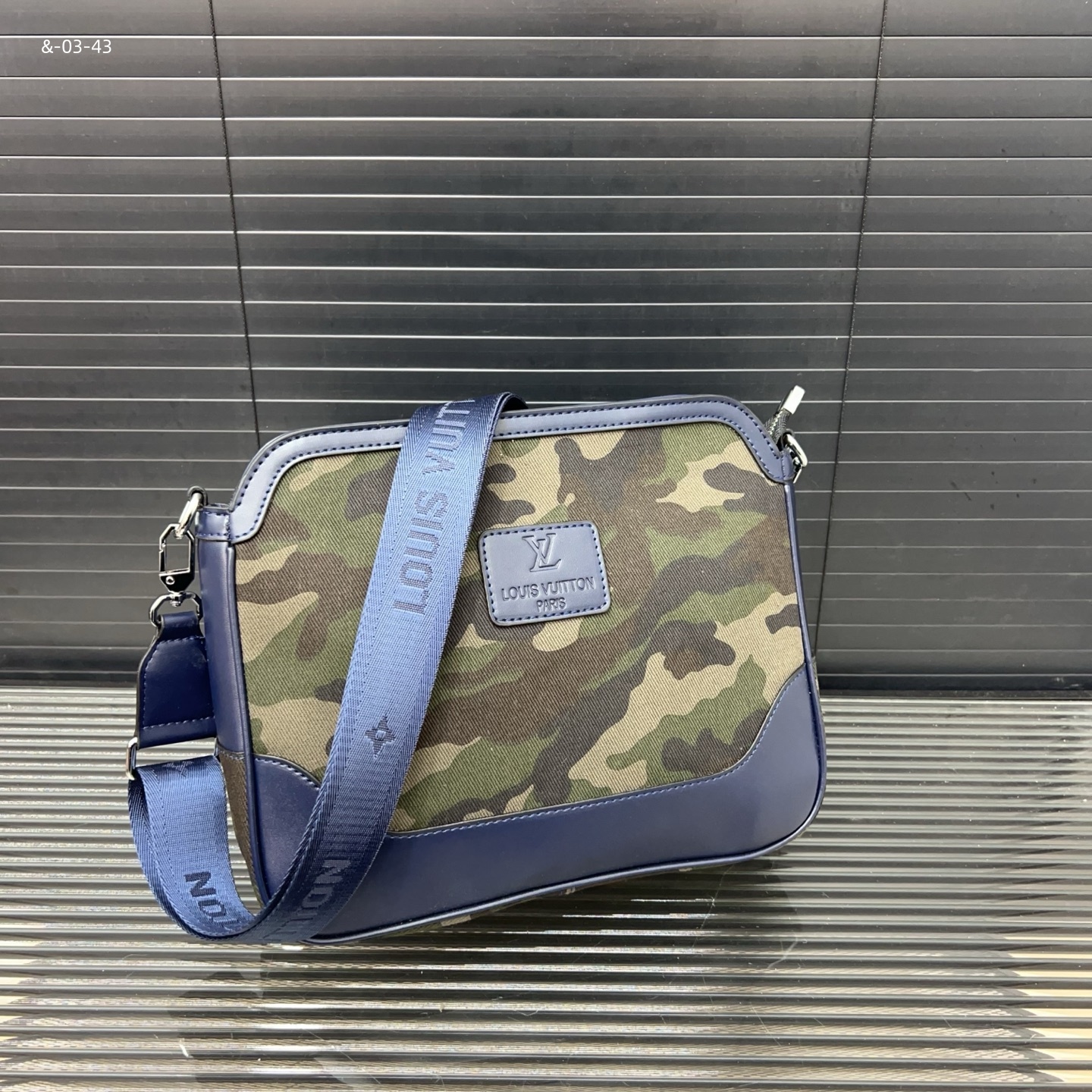 kng6070    lv   50$ gallery