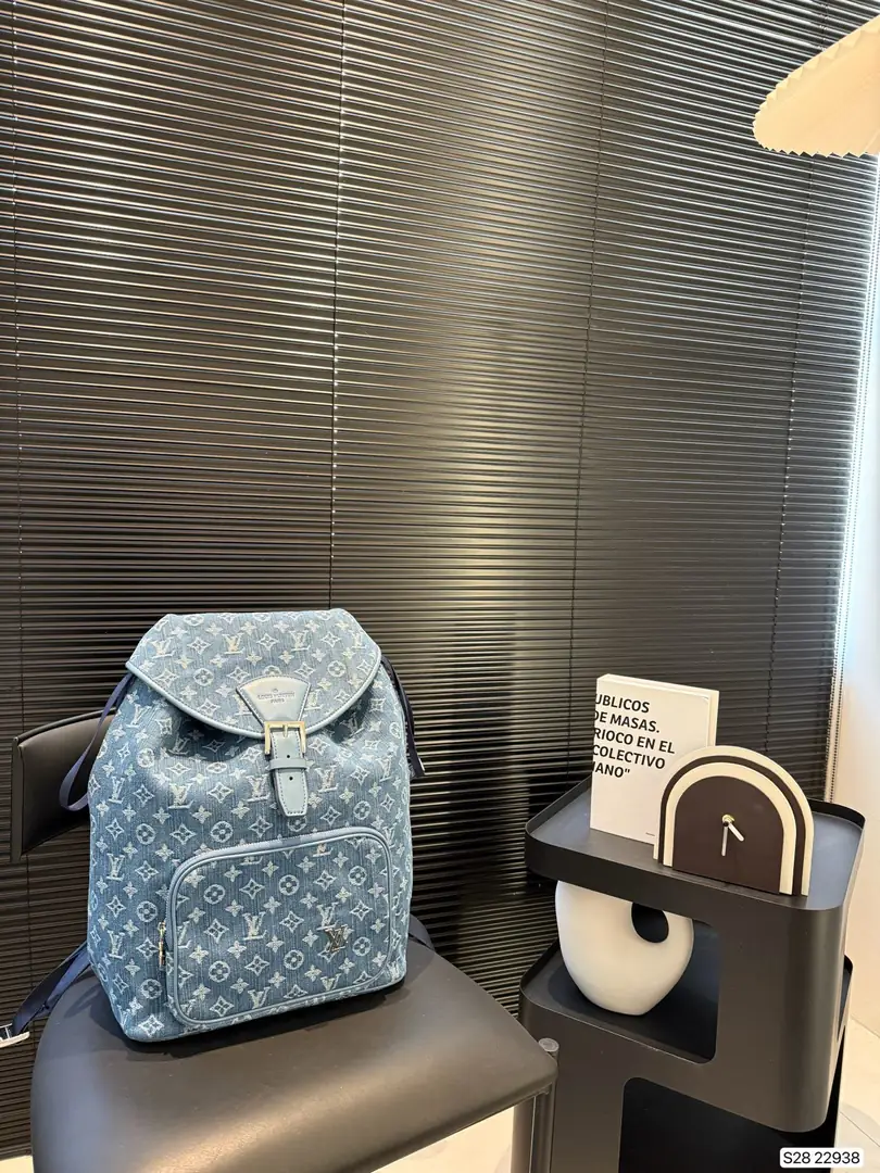 kng6074  lv  85$ gallery