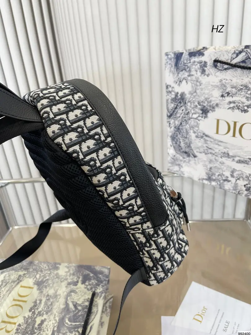kng6085  85$  dior gallery