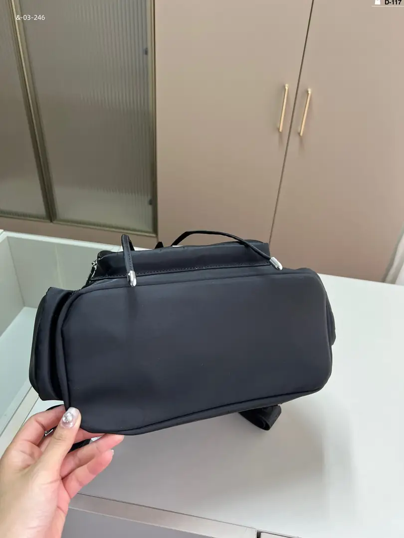 kng6094  Prada   89.99$ gallery