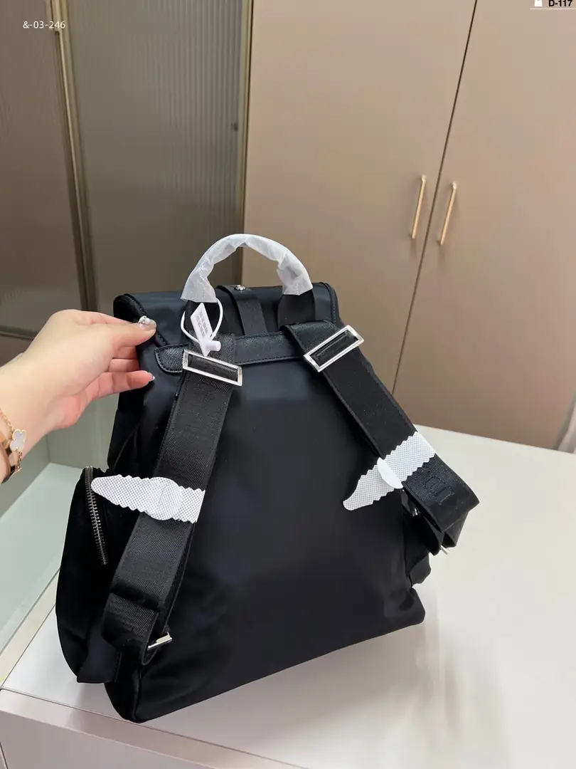 kng6094  Prada   89.99$ gallery