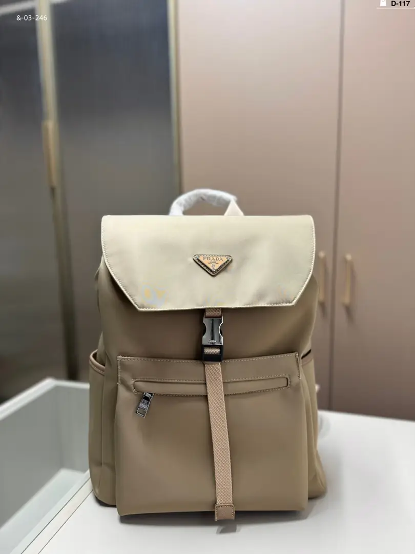 kng6095  Prada   95$ gallery