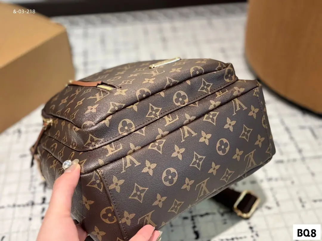 kng7097  lv   85$ gallery