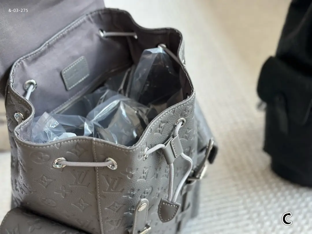 kng7104  lv  99$ gallery