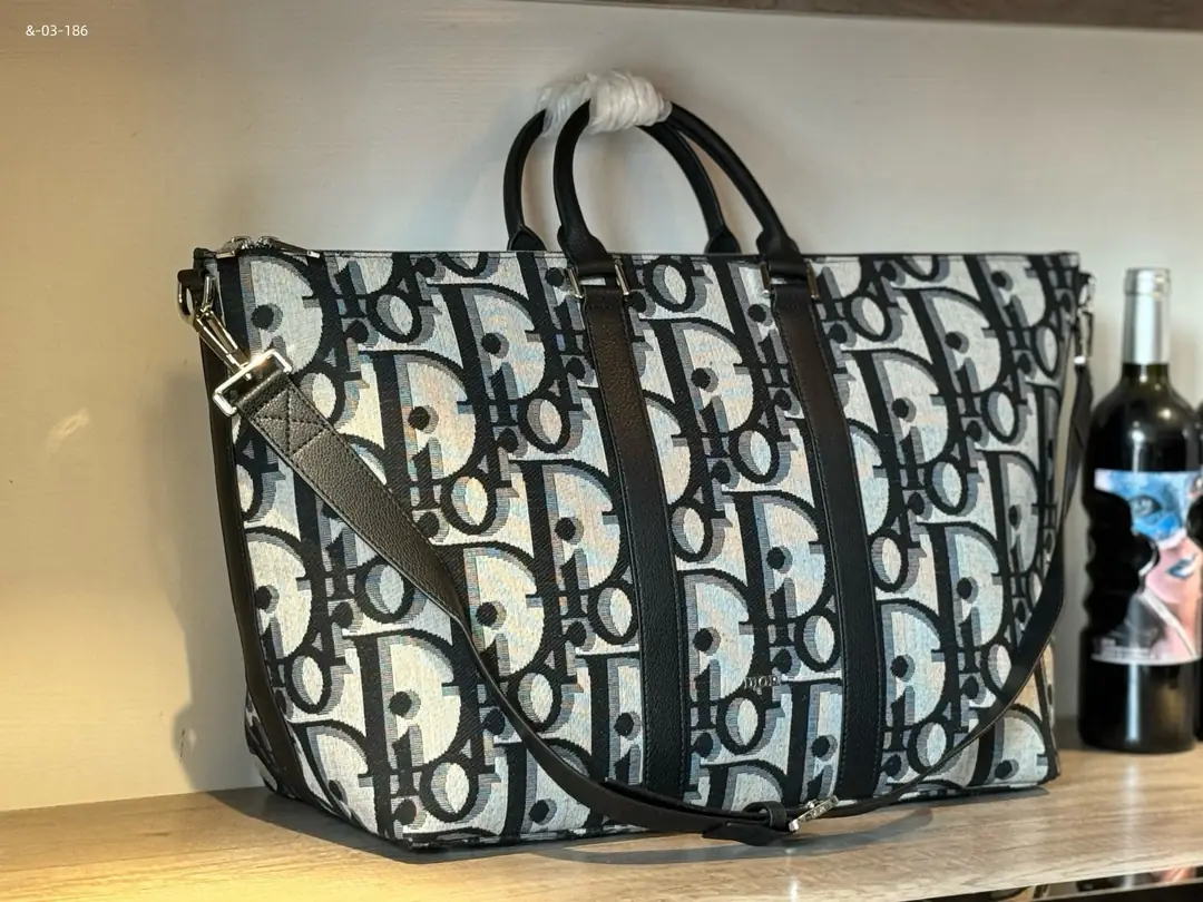 kng7105  99$  dior gallery