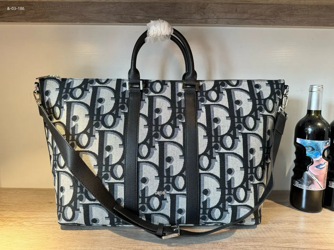 kng7105  99$  dior gallery