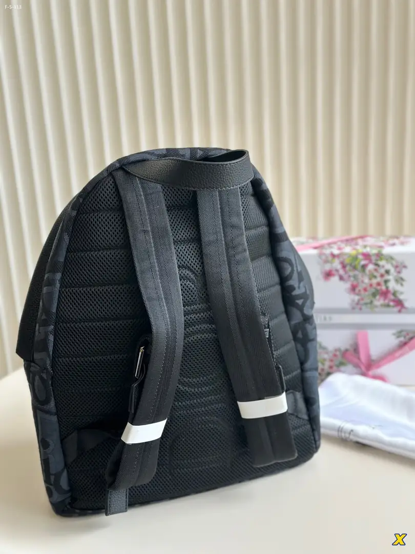 kng7106  dior  85$ gallery