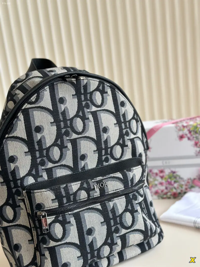 kng7106  dior  85$ gallery