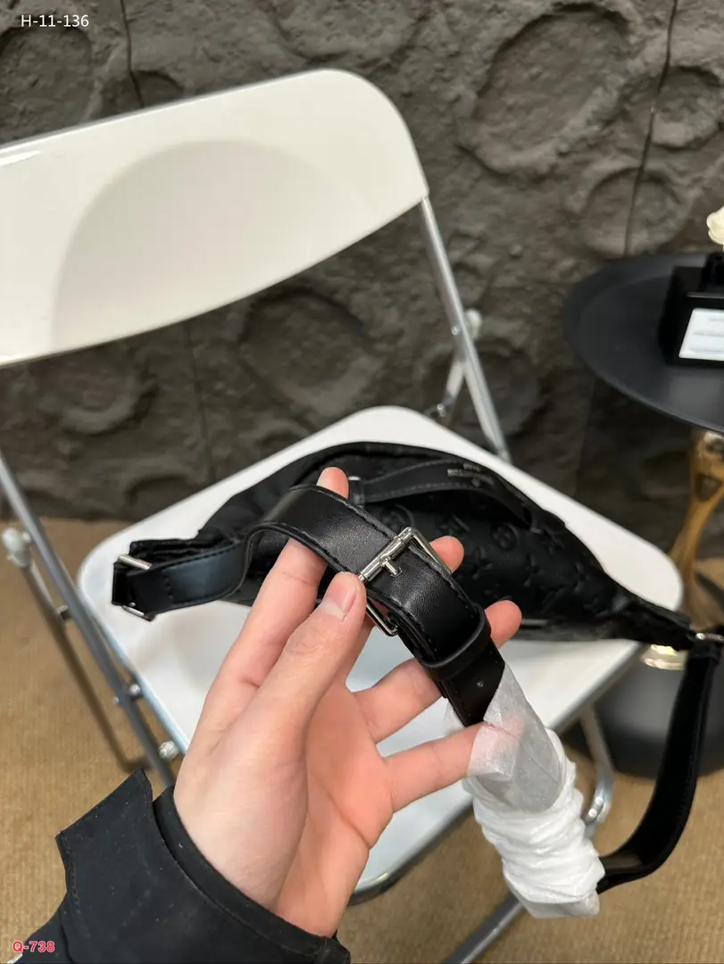 kng7133  lv  65$ gallery