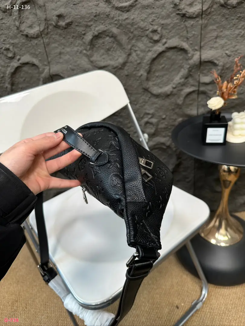 kng7133  lv  65$ gallery