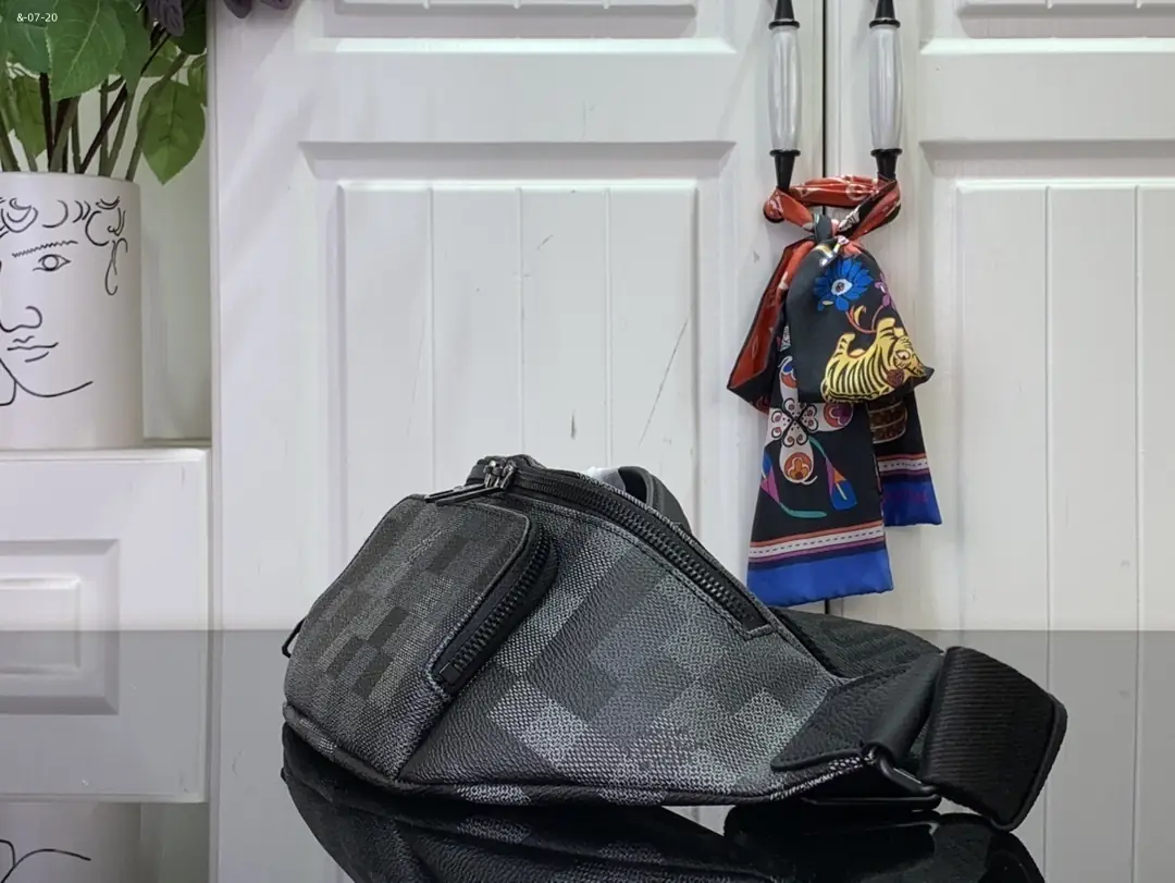 kng7134  lv  65$ gallery