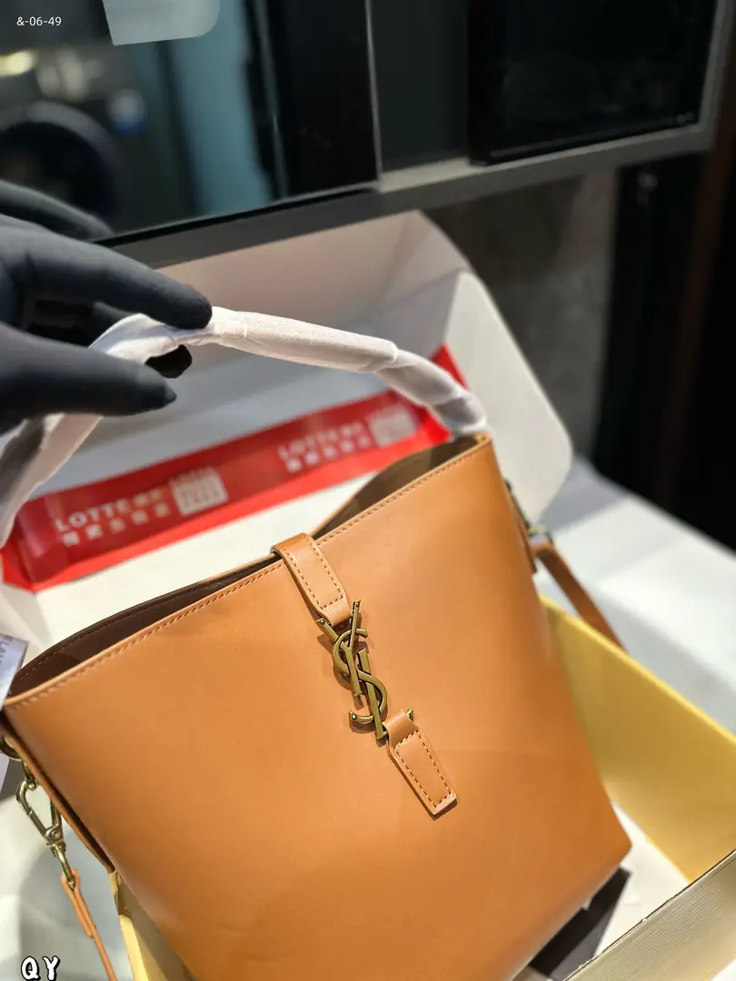 kng7153  YSL  53.99$ gallery