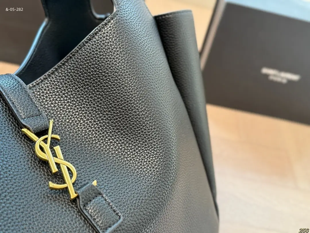 kng7154  YSL  54.99$ gallery