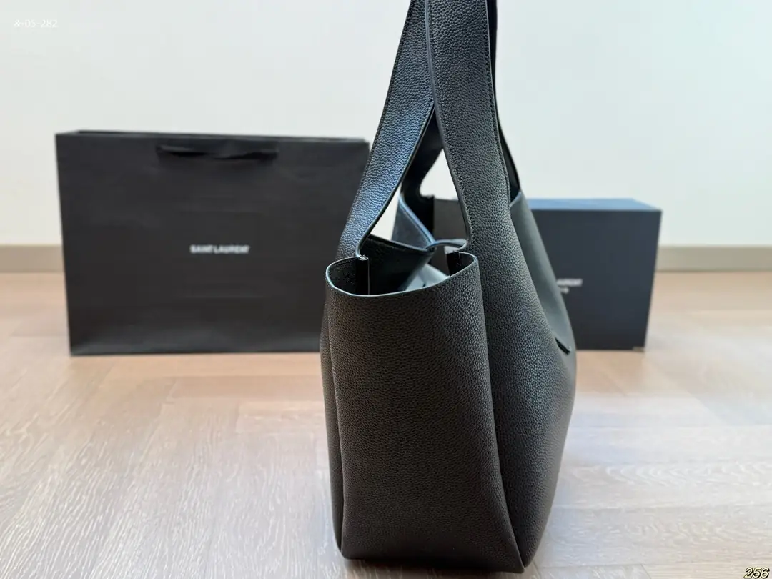 kng7154  YSL  54.99$ gallery