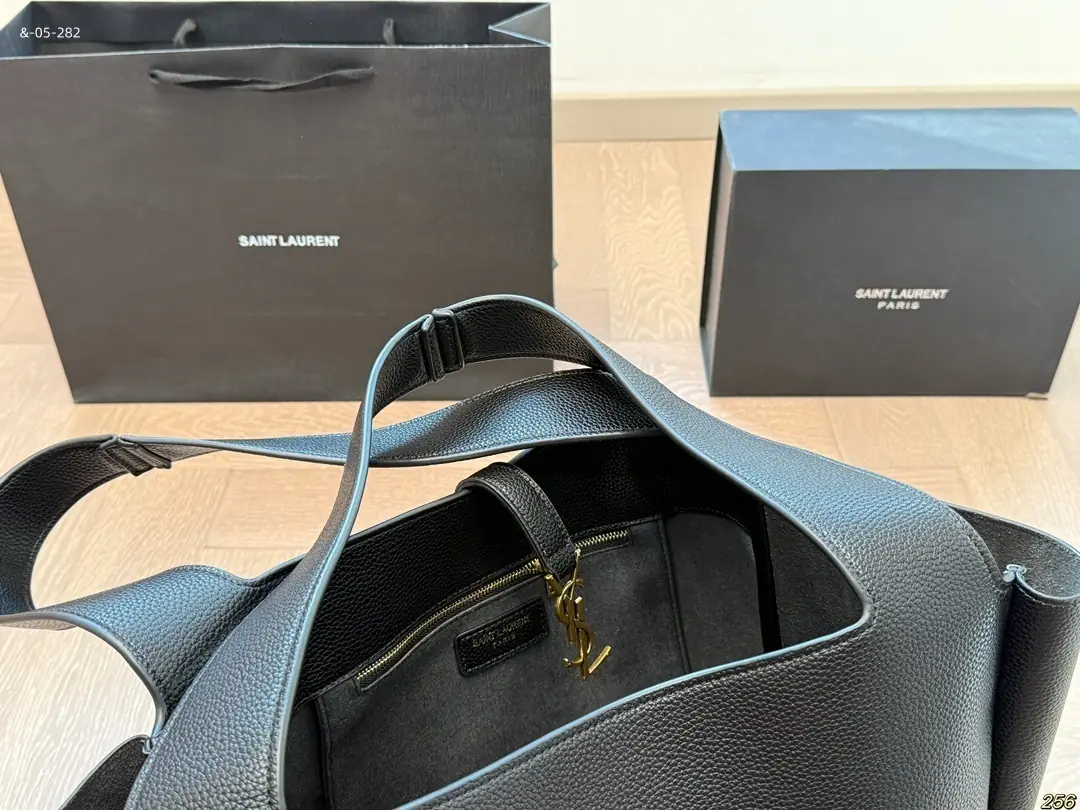 kng7154  YSL  54.99$ gallery